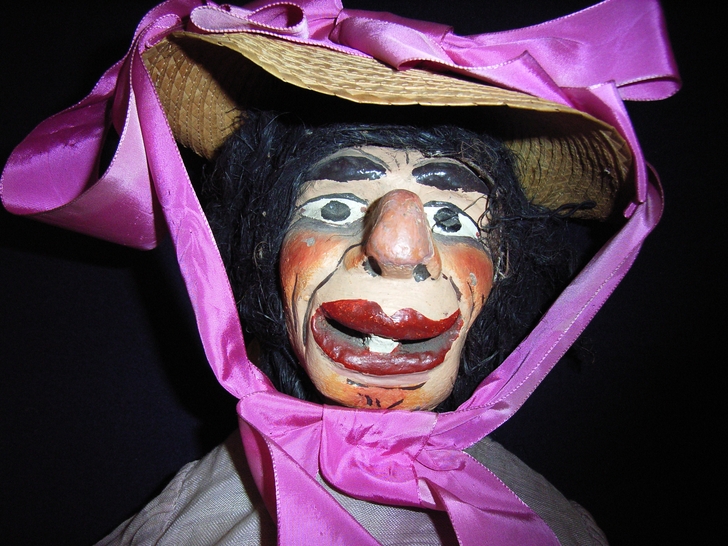 Testa durante il restauro